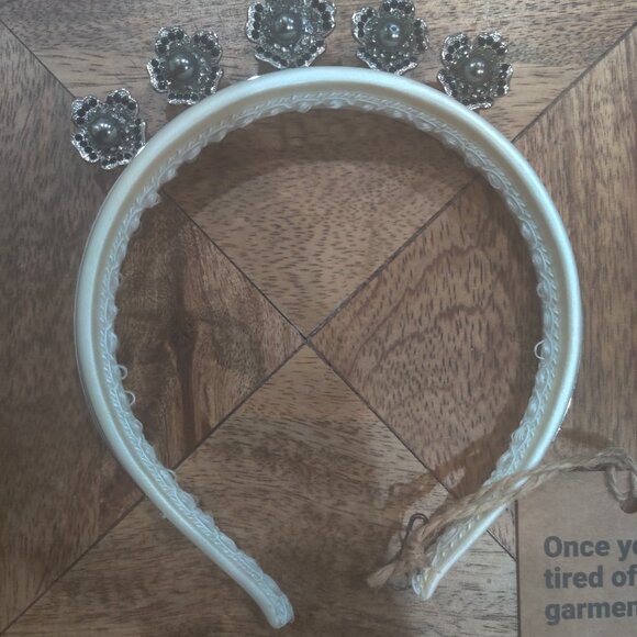 Dolce & Gabbana flower headband New $706.00